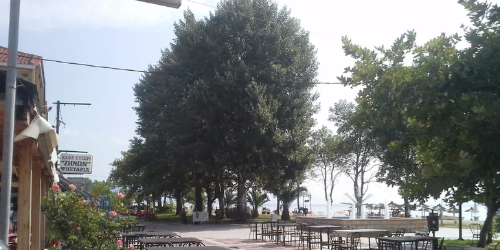 Až 12 dní v apartmánech na řeckém poloostrově Chalkidiki s polopenzí