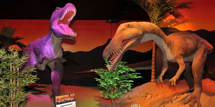Vzrušující návštěva Prehistoric parku Chvalovice s pohyblivými dinosaury
