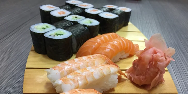 Pestré sushi sety i s polévkou podle výběru: 24 nebo 34 kousků