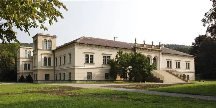 Vstupy na prohlídku zámku Čechy pod Kosířem