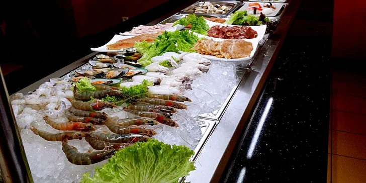 All you can eat pro dva – 120 minut grilování přímo na stole a bohatý bufet
