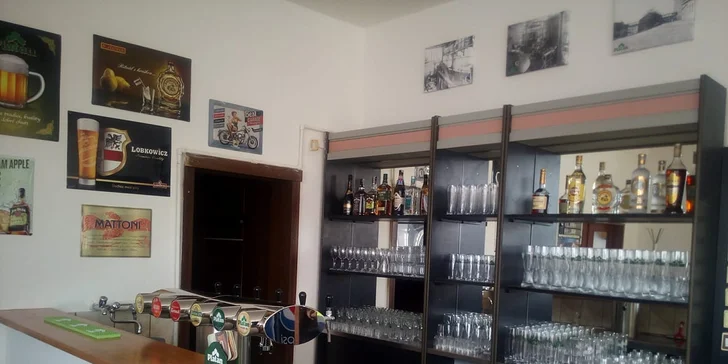 Je to sem kousek z Českých Budějovic i Hluboké nad Vltavou, čili ideální zastávka třeba cestou na výlet.