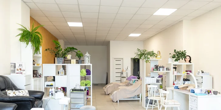 V salóne ZZaX beauties nájdete aj iné služby: kozmetika, manikúra, pedikúra či lymfodrenáž.
