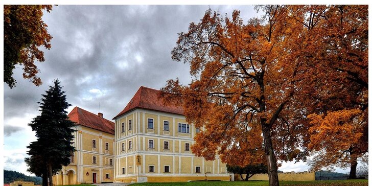 Prohlídka zámku Letovice pro jednoho, dva nebo pro celou rodinu