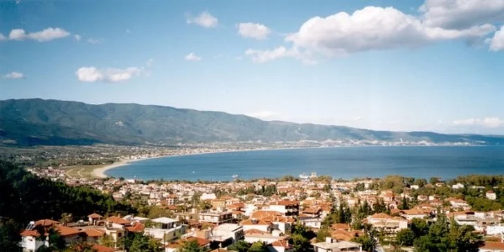 Až 12 dní v apartmánech na řeckém poloostrově Chalkidiki s polopenzí