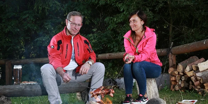 Do Vodního ráje i na bobovku: Zážitkový pobyt ve Špindlu pro 2 dospělé a dítě