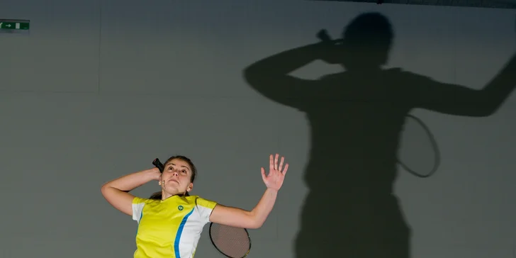 Hodina s profesionálním trenérem squashe nebo badmintonu
