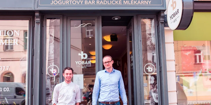 Osvěžte se domácími ledovými čaji v baru Yobar