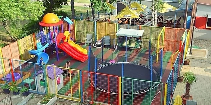 3-8 dní na Slunečných jezerech s polopenzí, bazény, wellness a dětskými atrakcemi