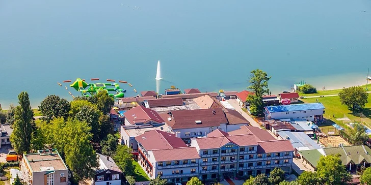 3-8 dní na Slunečných jezerech s polopenzí, bazény, wellness a dětskými atrakcemi