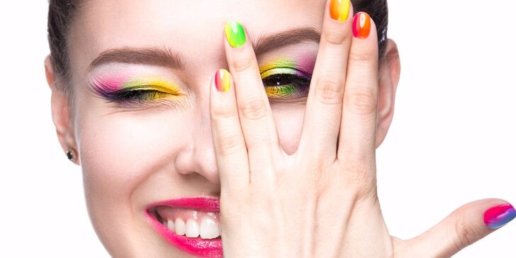 Profesionální manikůra s lakem Gel-shine na výběr z 20 trendy barev