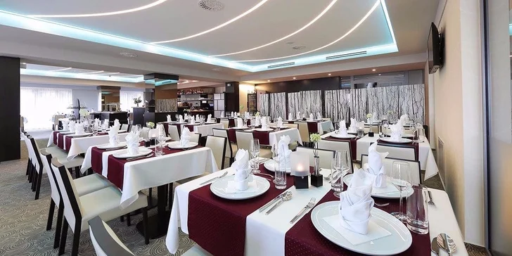 Exkluzivní AQUA & SPA pobyt pro páry i rodiny v novém hotelu Zelená Laguna ****