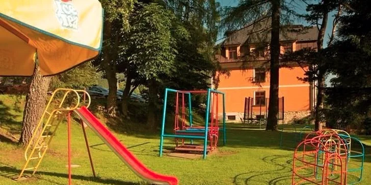 Jarní pobyt v Jeseníkách pro dva se snídaní, bazénem, saunou a výlety