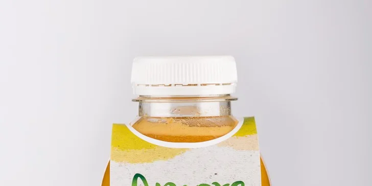 Tři velké čerstvé šťávy Amore Fresh s sebou a podle vlastní chuti