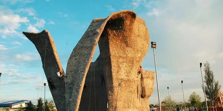 Dvouhodinové lezení na navijáku na umělé stěně pro jednoho nebo dva