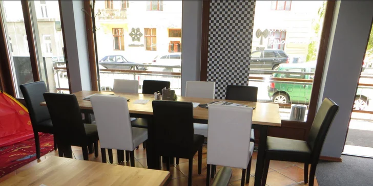 Dva 150gramové hovězí roastbeefy s opékanými brambory