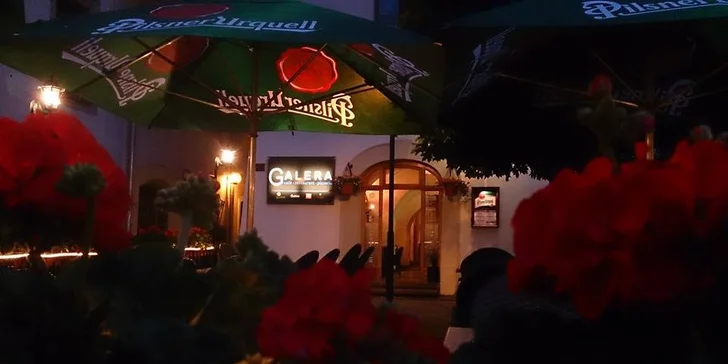 2 originální pizzy podle výběru v oblíbené italské ristorante Galera