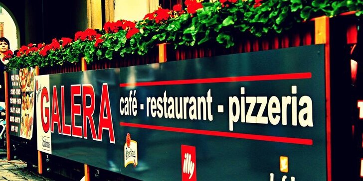 2 originální pizzy podle výběru v oblíbené italské ristorante Galera