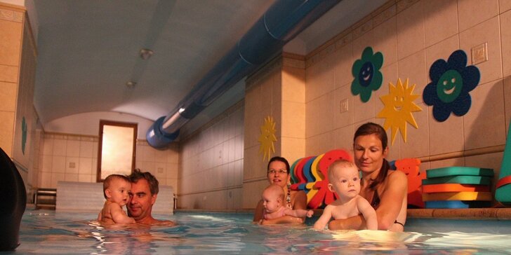 5 lekcí plavání pro děti a miminka ve slané vodě