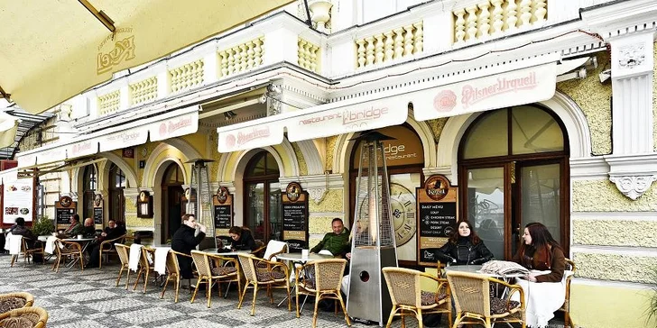 Burgery klasik nebo našlapaná XXXL menu na Novotného lávce