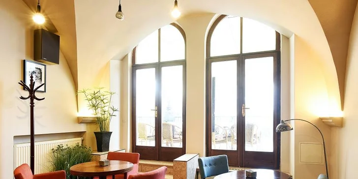 Burgery klasik nebo našlapaná XXXL menu na Novotného lávce