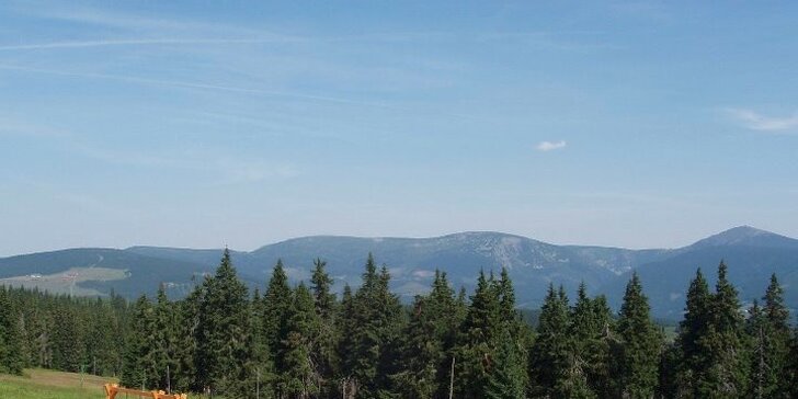 Pohoda na vrcholu Černé hory: Pobyt s polopenzí a krásnými výhledy