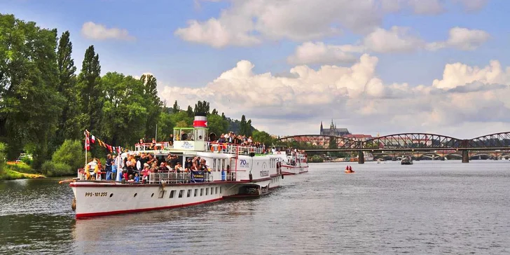 Celodenní lodní výlet na Slapy a zpět historickým parníkem včetně 3chodového oběda a občerstvení