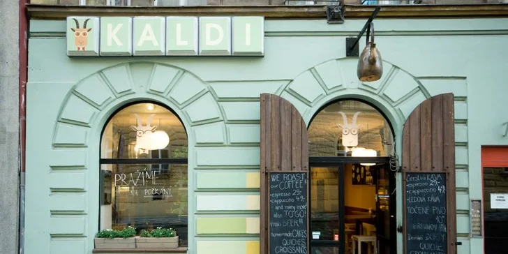 Vychutnejte si sami nebo ve dvou cheesecake s kávou či čajem