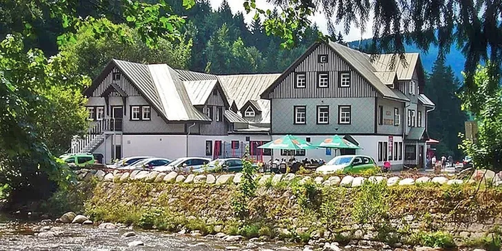 Podzimní relax v centru Špindlerova Mlýna s polopenzí i vstupem do aquaparku