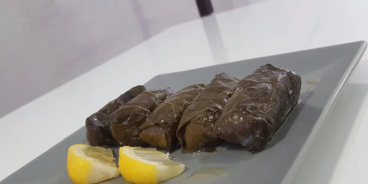 Chuť pravého Řecka: Gyros, salát nebo Dolmades