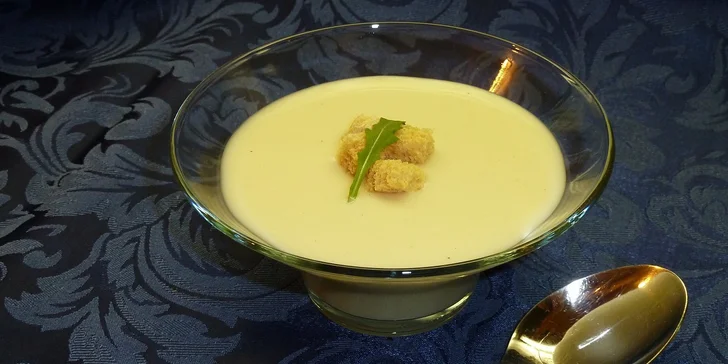 3chodové jarní menu pro dva v útulné restauraci