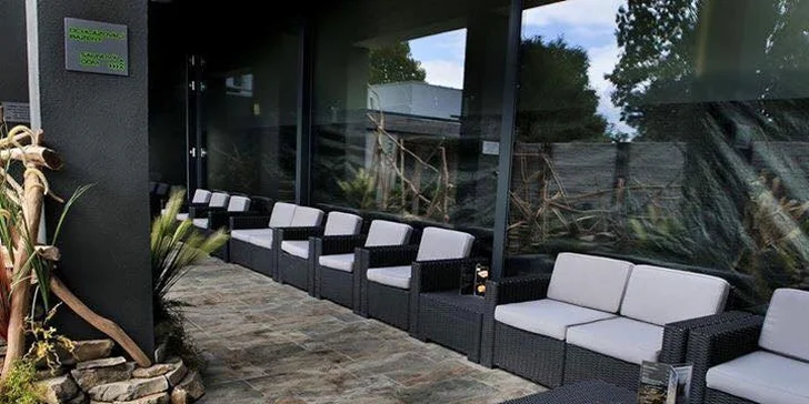 Relax v saunovém světě a 45 minut v privátní vířivce pro 2 osoby