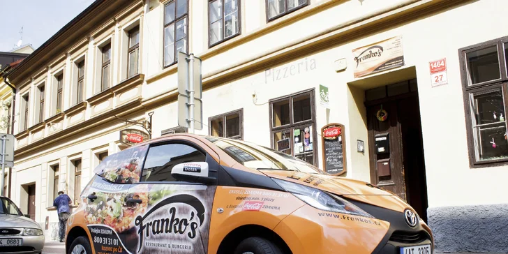 Pochutnejte si na dvou perfektních pizzách dle vlastního výběru
