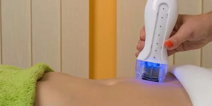 Krásná nejen do plavek: neinvazivní liposukce modrým laserem