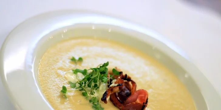 Degustační 5chodová večeře pro dva v restauraci na Rohan Boat Prague