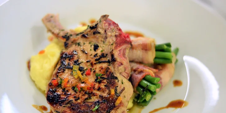 Degustační 5chodová večeře pro dva v restauraci na Rohan Boat Prague
