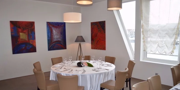 Degustační 5chodová večeře pro dva v restauraci na Rohan Boat Prague
