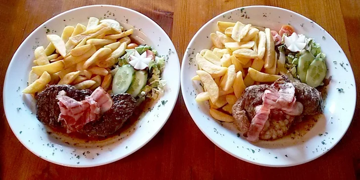 300gramové steaky z hovězího roštěnce, kuřecího i vepřového a přílohy