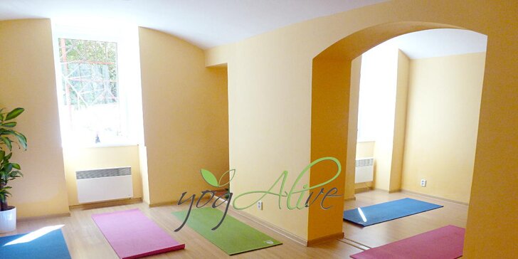 1 nebo 3 libovolné lekce jógy ve studiu yogAlive na Vinohradech
