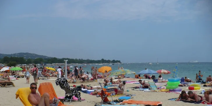 Víkendové koupání ve francouzském Saint Tropez