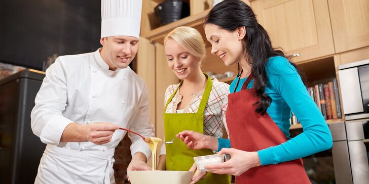 Čarujte s vařečkou: Kurz vaření se zkušenými kuchaři