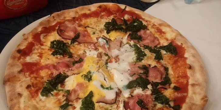 2× tradiční italská pizza v restauraci U Templářů II s 15% slevou na nápoje