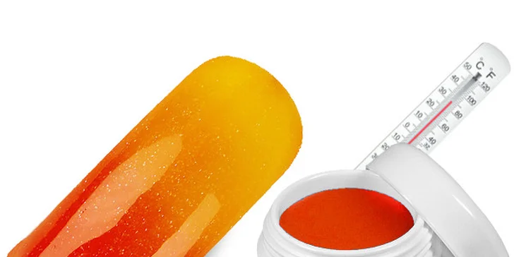 Barevné léto s novou manikúrou