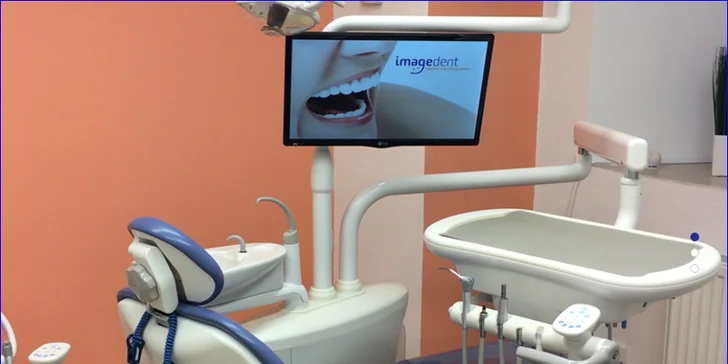 Důkladná dentální hygiena a případně i Air Flow pro váš zářivý úsměv