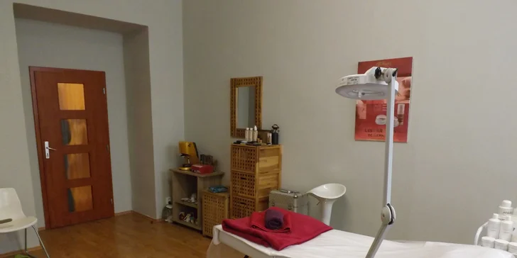 Otevřený voucher na služby kosmetického centra v hodnotě 1000 nebo 1500 Kč