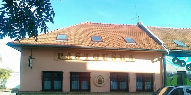 600g masový talíř s kuřecím a vepřovým steakem včetně příloh