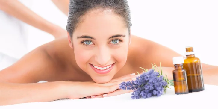Voňavá aromaterapeutická masáž pro ženy se zábalem dle výběru