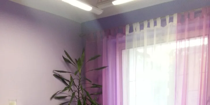 Relaxační masáž obličeje a dekoltu včetně masky