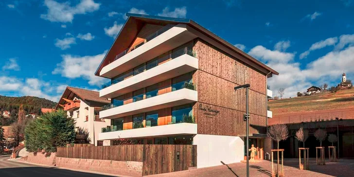 Relax v italských Dolomitech s neomezeným wellness, snídaní a pizzou pro dva