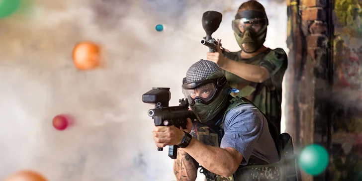Paintballová zábava včetně vybavení a 100 kuliček pro partu